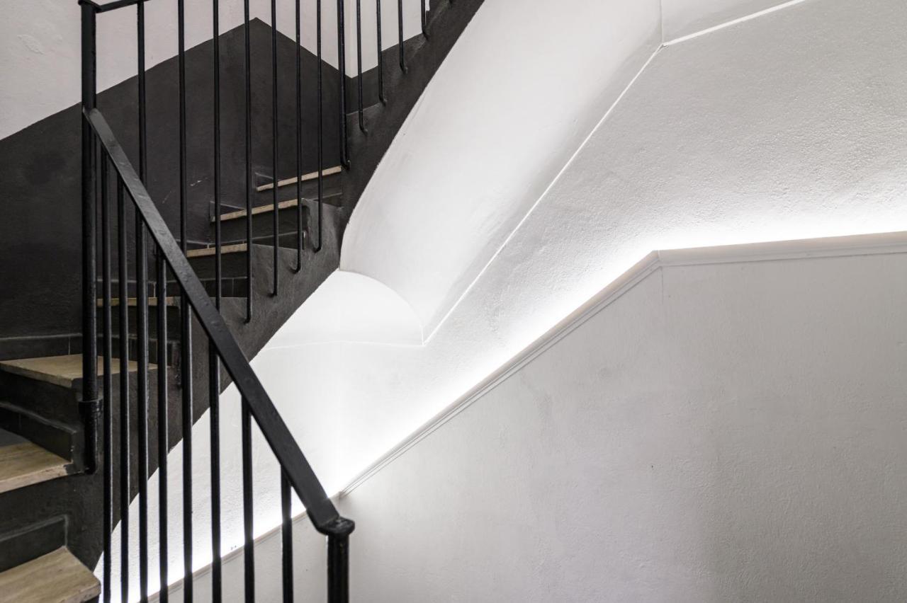 La Magnifica Napoli Apartments Gold House Экстерьер фото