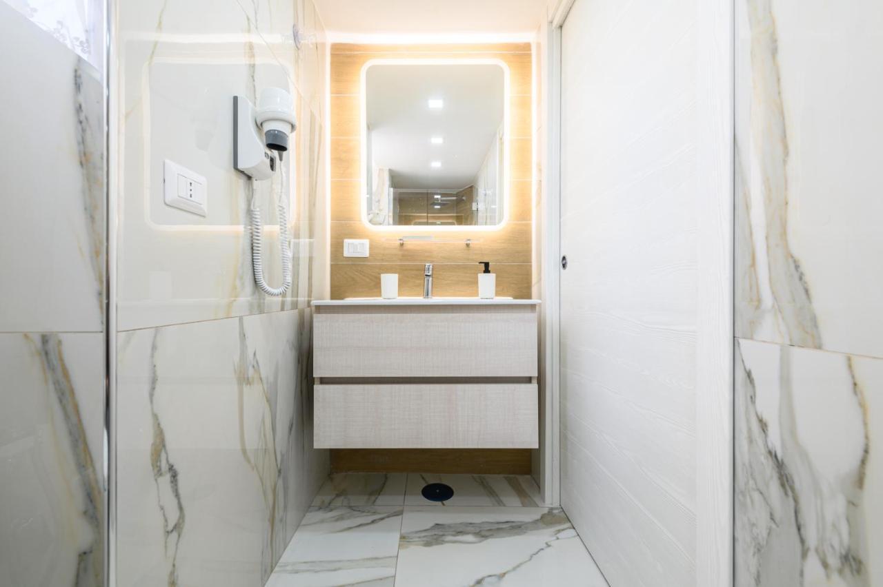 La Magnifica Napoli Apartments Gold House Экстерьер фото