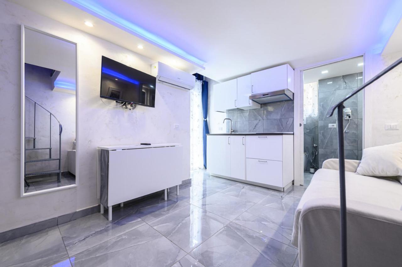 La Magnifica Napoli Apartments Gold House Экстерьер фото