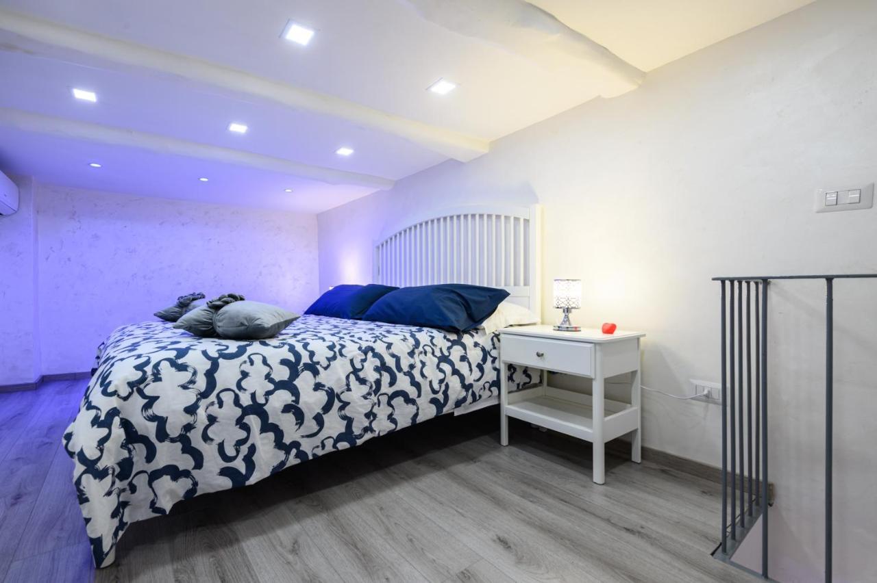 La Magnifica Napoli Apartments Gold House Экстерьер фото