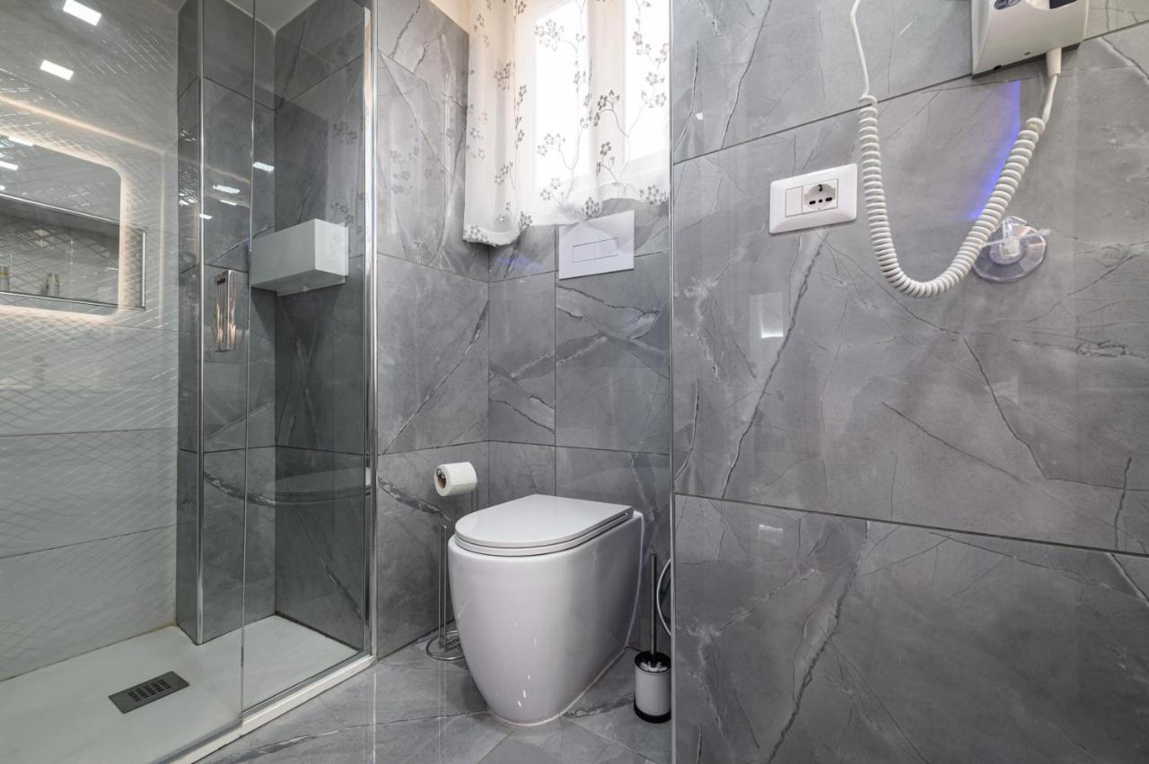 La Magnifica Napoli Apartments Gold House Экстерьер фото